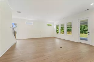 2715 Byess Ct, Marietta, GA 30064 - Photo 10