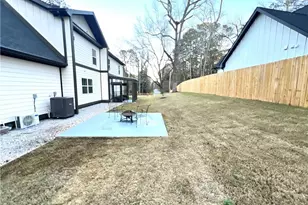 2257 Barge Rd SW, Atlanta, GA 30331 - Photo 10