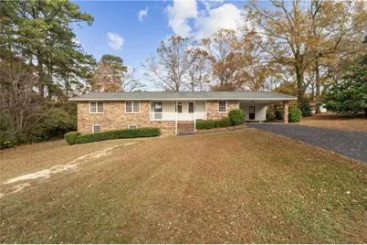 201 Crestmont Drive, Calhoun, GA 30701 - Photo 2