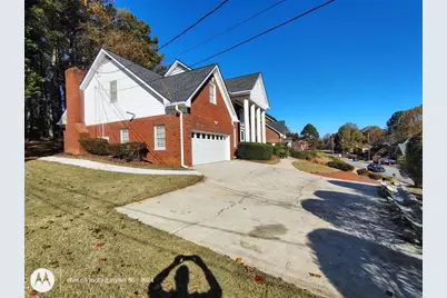 5121 Huntshire Lane, Lilburn, GA 30047 - Photo 2