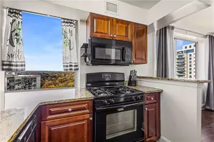 2479 Peachtree Rd NE, Atlanta, GA 30305 - Photo 22