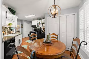 6229 Ivy Springs Dr, Flowery Branch, GA 30542 - Photo 14