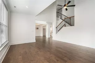 352 Davis St, Monroe, GA 30655 - Photo 8