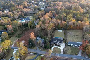 4402 Blackland Dr, Marietta, GA 30067 - Photo 18