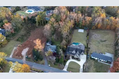 4402 Blackland Drive, Marietta, GA 30067 - Photo 6