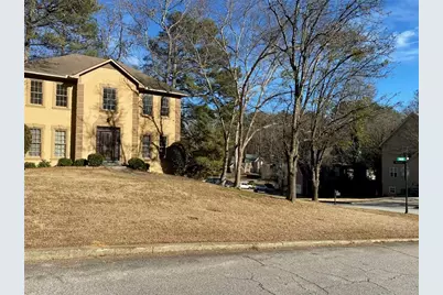 7592 Watson Kaye, Stone Mountain, GA 30087 - Photo 4