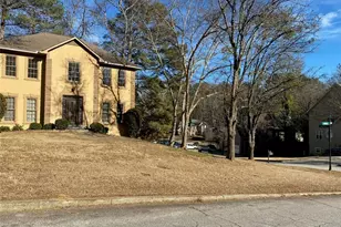 7592 Watson Kaye, Stone Mountain, GA 30087 - Photo 4