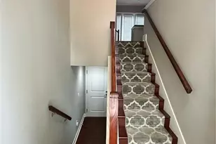 726 Cosmopolitan Dr NE, Atlanta, GA 30324 - Photo 2