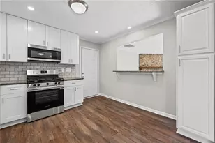 5341 Woodbin Dr, Norcross, GA 30093 - Photo 10