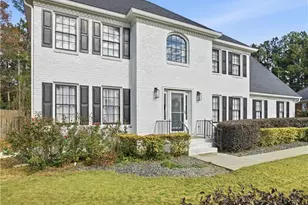 746 Oxford Ct SW, Lilburn, GA 30047 - Photo 2