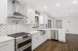 746 Oxford Ct SW, Lilburn, GA 30047 - Photo 12