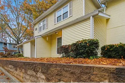 6822 Glenridge Drive #D, Atlanta, GA 30328 - Photo 2