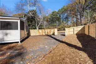 700 Parkdale Dr, Scottdale, GA 30079 - Photo 20