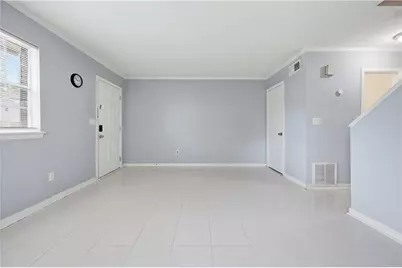 936 Six Oaks Circle #B, Norcross, GA 30093 - Photo 4