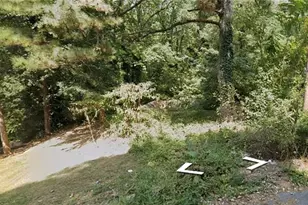 2319 Tiger Flowers Dr NW, Atlanta, GA 30314 - Photo 2