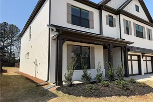 662 Secret Garden Ln, Dacula, GA 30019 - Photo 2