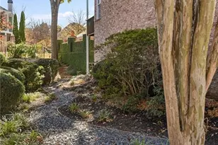 987 Emory Parc, Decatur, GA 30033 - Photo 32