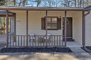 3256 Stonewall Dr NW, Kennesaw, GA 30152 - Photo 4