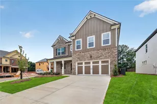 652 Secret Garden Ln, Dacula, GA 30019 - Photo 2