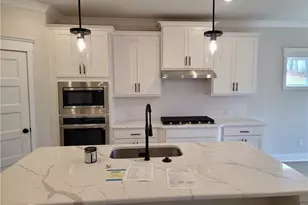 682 Secret Garden Ln, Dacula, GA 30019 - Photo 2