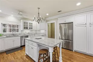 511 Dixon Dr, Gainesville, GA 30501 - Photo 2