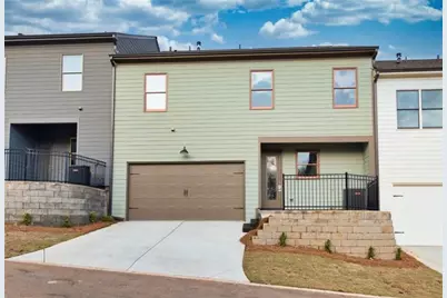 5603 Pine Street, Flowery Branch, GA 30542 - Photo 2