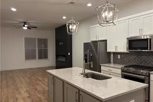 5603 Pine St, Flowery Branch, GA 30542 - Photo 10