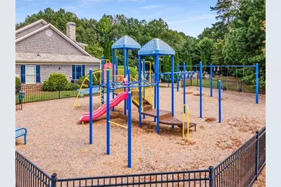 200 Edinburgh Lane, Woodstock, GA 30188 - Photo 32