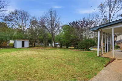 127 Old Rosser Rd SW, Lilburn, GA 30047 - Photo 24