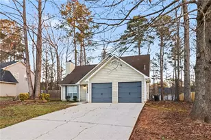 725 River Mist Dr, Jonesboro, GA 30238 - Photo 2