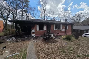 678 Quaker St SW, Atlanta, GA 30315 - Photo 1