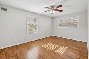 2957 Dunnington Cir, Atlanta, GA 30341 - Photo 18