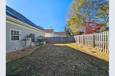 940 Bridgegate Drive NE, Marietta, GA 30068 - Photo 28