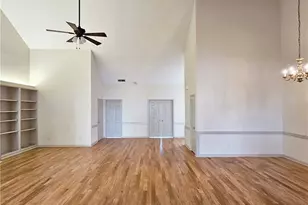 940 Bridgegate Dr NE, Marietta, GA 30068 - Photo 4