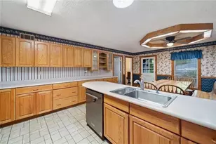 551 Duke Dr, Marietta, GA 30066 - Photo 4