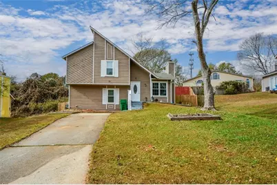 1126 Mainstreet Valley Drive, Stone Mountain, GA 30088 - Photo 2