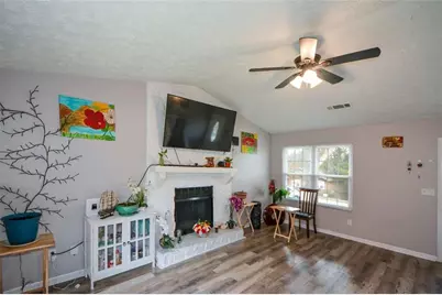 1126 Mainstreet Valley Drive, Stone Mountain, GA 30088 - Photo 4