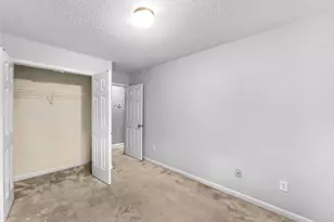 5195 Lincoln Dr, Fairburn, GA 30213 - Photo 18