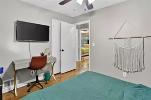 2715 Riggs Dr, East Point, GA 30344 - Photo 20