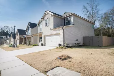 344 Grand Magnolia Street, Jackson, GA 30233 - Photo 2