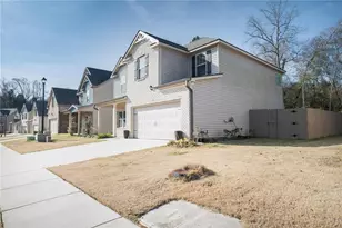 344 Grand Magnolia St, Jackson, GA 30233 - Photo 2