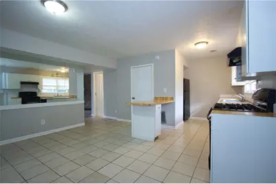 2139 Golfview Drive, Conyers, GA 30013 - Photo 6