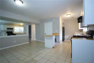 2139 Golfview Dr, Conyers, GA 30013 - Photo 6