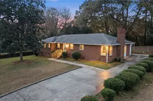 216 Coosawattee Ave SW, Rome, GA 30165 - Photo 1