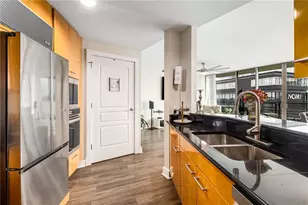 700 Park Regency Pl NE, Atlanta, GA 30326 - Photo 14