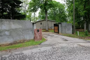 208 Holliday Way, Carrollton, GA 30116 - Photo 1