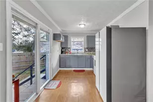 1195 Dantel Ct, Stone Mountain, GA 30083 - Photo 12