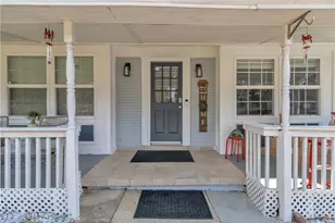 1195 Dantel Ct, Stone Mountain, GA 30083 - Photo 4