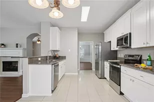 1137 Nathan Mauldin Dr, Lawrenceville, GA 30043 - Photo 6