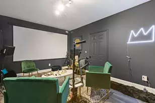 2813 Glenlocke Cir NW, Atlanta, GA 30318 - Photo 32